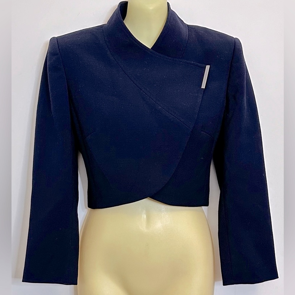 Tahari ASL Navy Cropped Blazer size 2